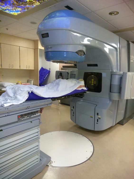 a very big medical diagnosis machine